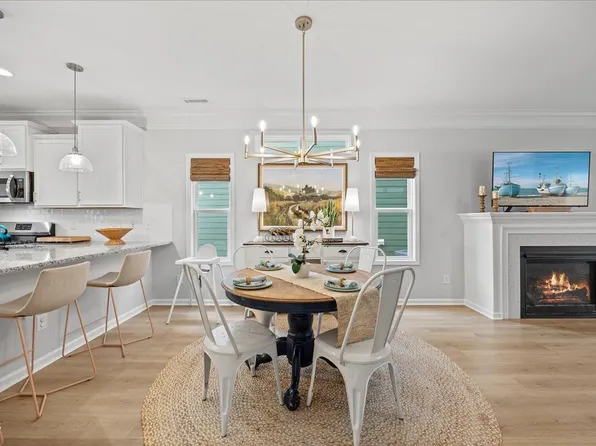 1153 Russet Ln, Apex, NC 27523