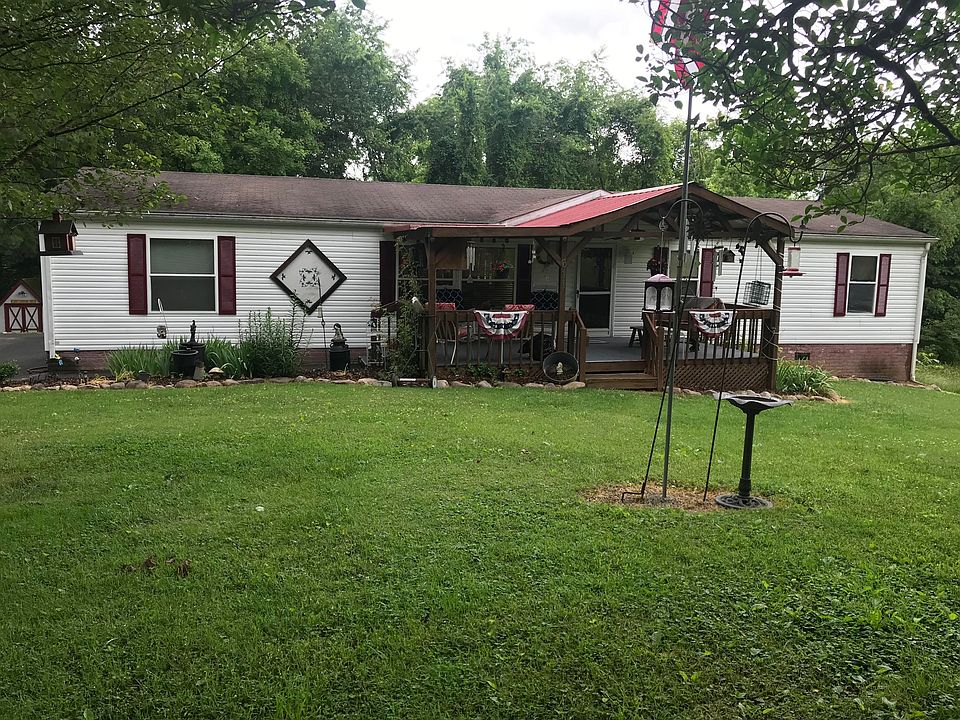 1st image of 611 Collins Dr
