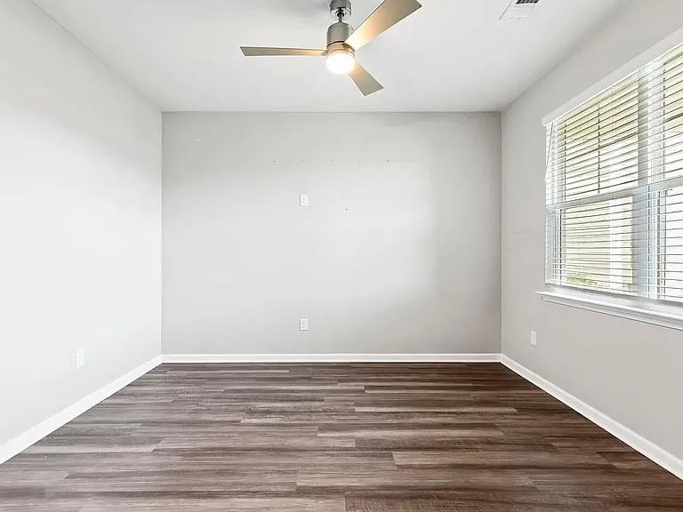 2807 Ophelia Way — Photo 12