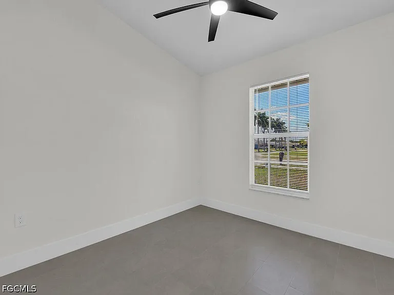 2509 Academy Blvd — Photo 18