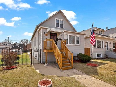 3625 W Eddy St, Chicago, IL, 60618