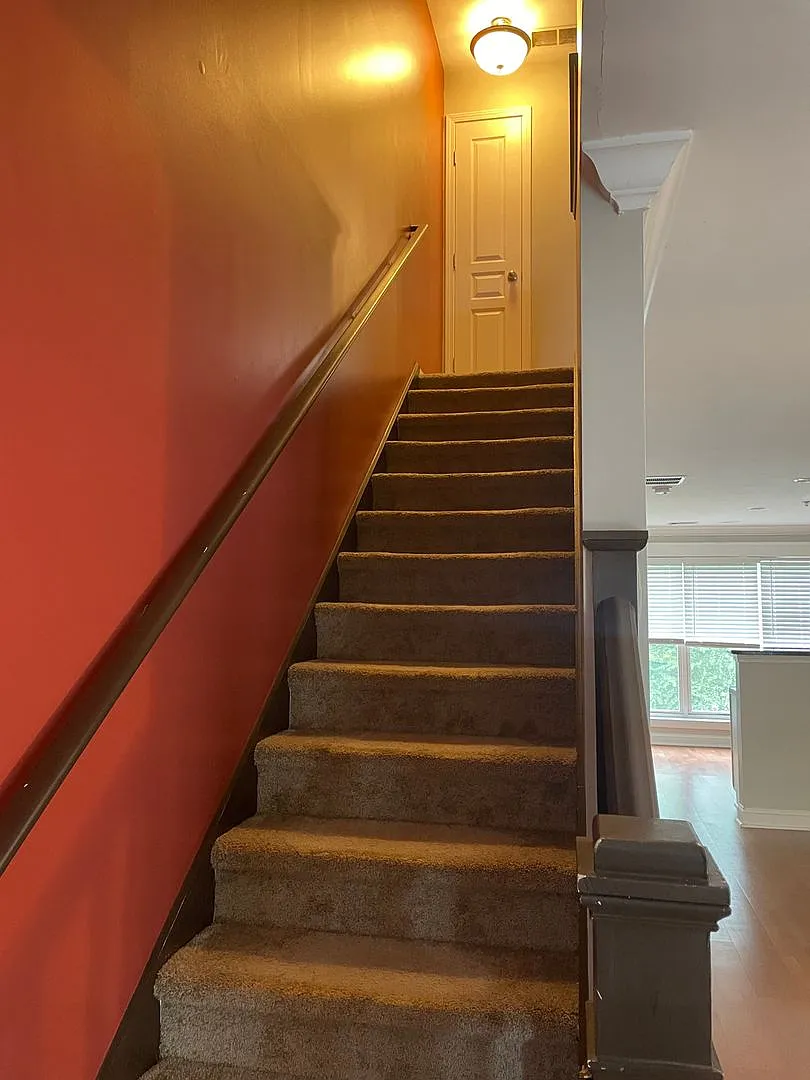 2 Bedroom in The Woodlands — Photo 2