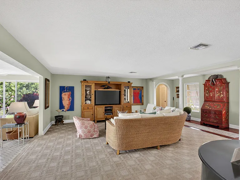 30 Spanish River Dr — Photo 15