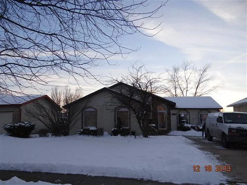 609 Farm View Rd photo 1