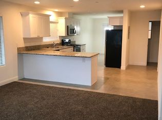 1238 Marion St APT C, Kingsburg, CA 93631