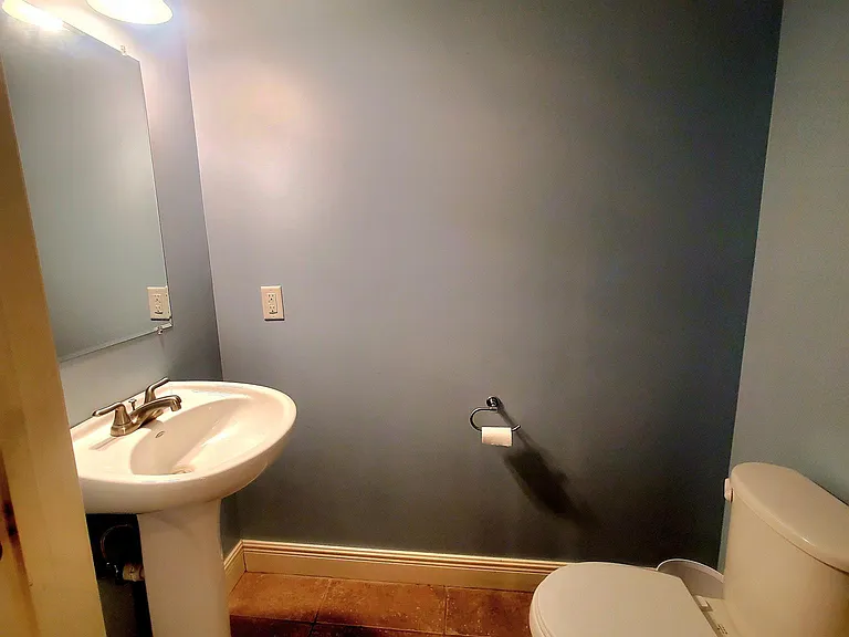 1720 Mignonette Ln #F — Photo 8