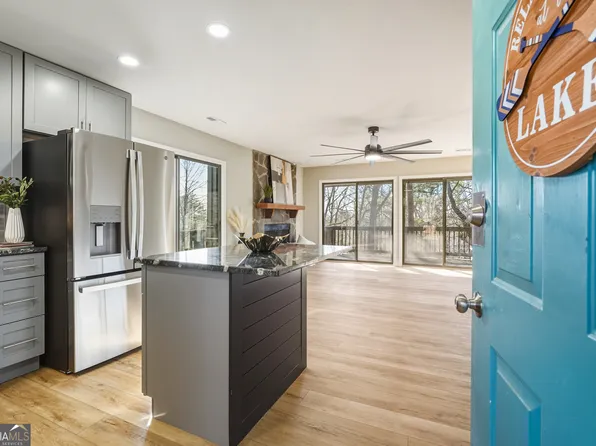 1303 Fairway Oaks, Waleska, GA 30183