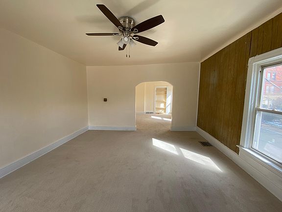 3rd image of 528 Ferry Ave #2