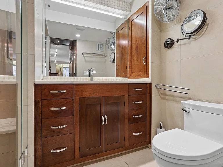 100 W 57th St #6R — Photo 13
