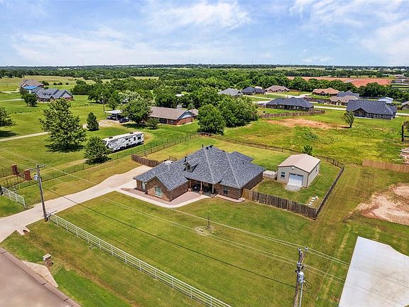 2nd image of 10667 N Kickapoo Ave