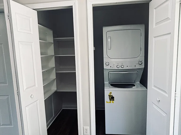 74 Village Ct #4 — Photo 8