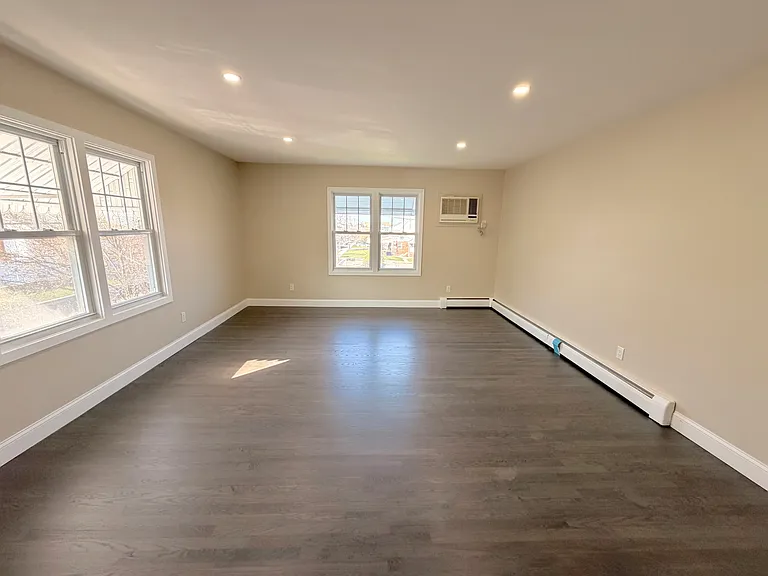 356 Westminster Pl #2 — Photo 4