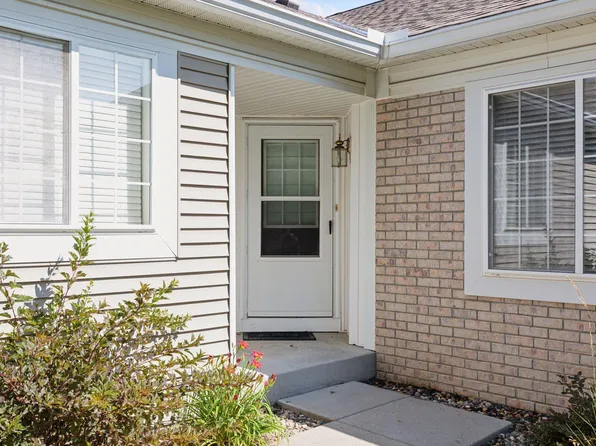 13107 Falcons Way, Savage, MN 55378