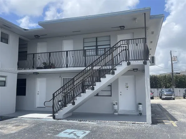 4590 SW 67th Ave APT 22, Miami, FL 33155