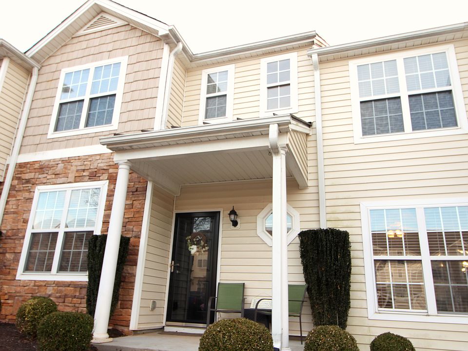 1st image of 90 Logan Ln
