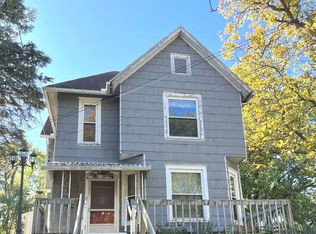 1017 Highland Ave, Dixon, IL 61021