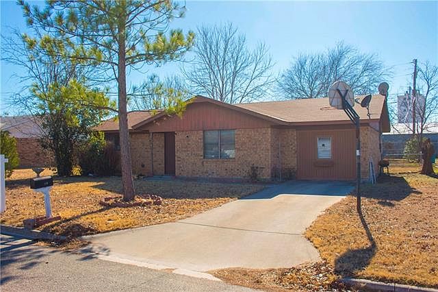 1st image of 119 Bowie Cir