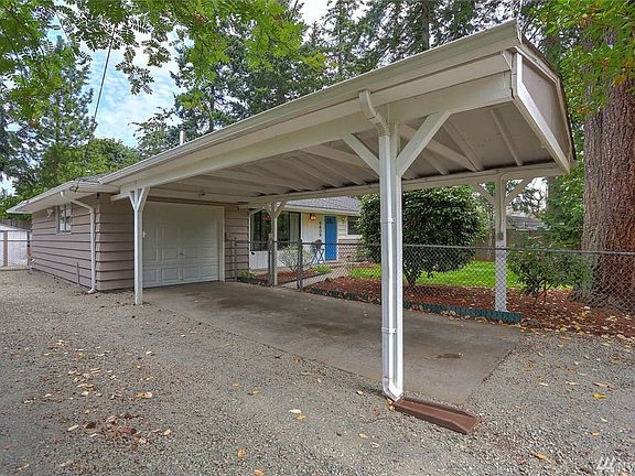 3rd image of 9809 Kenwood Dr SW