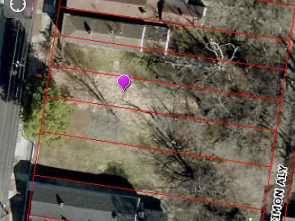 4th image of 827 S Jackson St