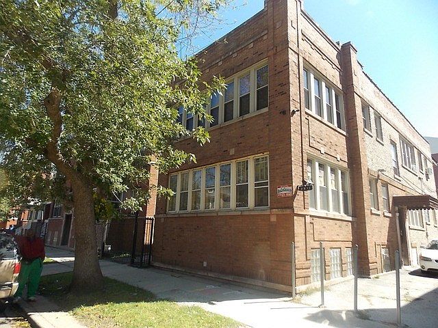 1st image of 2611 E 74th St #1