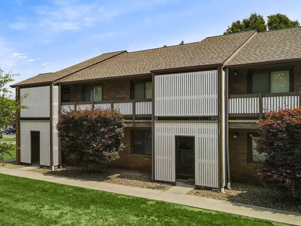 Greenridge Apartments - Greater Akron