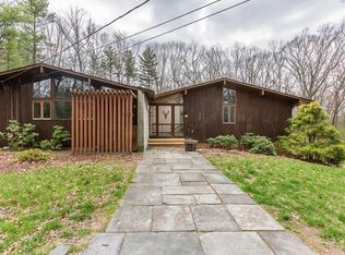 160 Tower Rd, Lincoln, MA 01773
