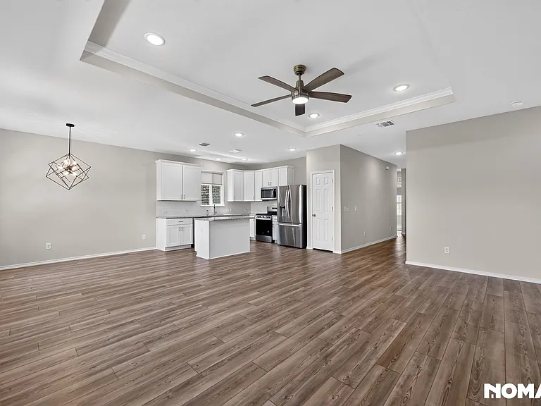 1128 Timberhurst Trl — Photo 3