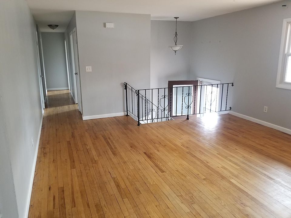 2nd image of 12 Vichy Dr