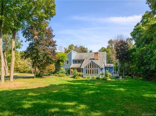 151 Rockwell Rd, Bethel, CT 06801