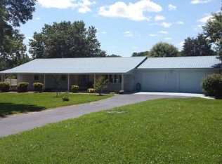 1116 Snow Hill Rd, Oakdale, TN 37829