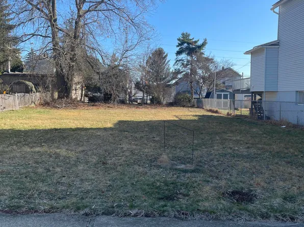 265 Lawrence St, Edwardsville, PA 18704