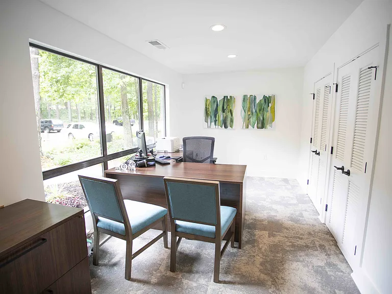 Grove Parkview — Photo 16