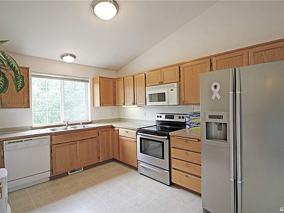 5th image of 6209 121st St E