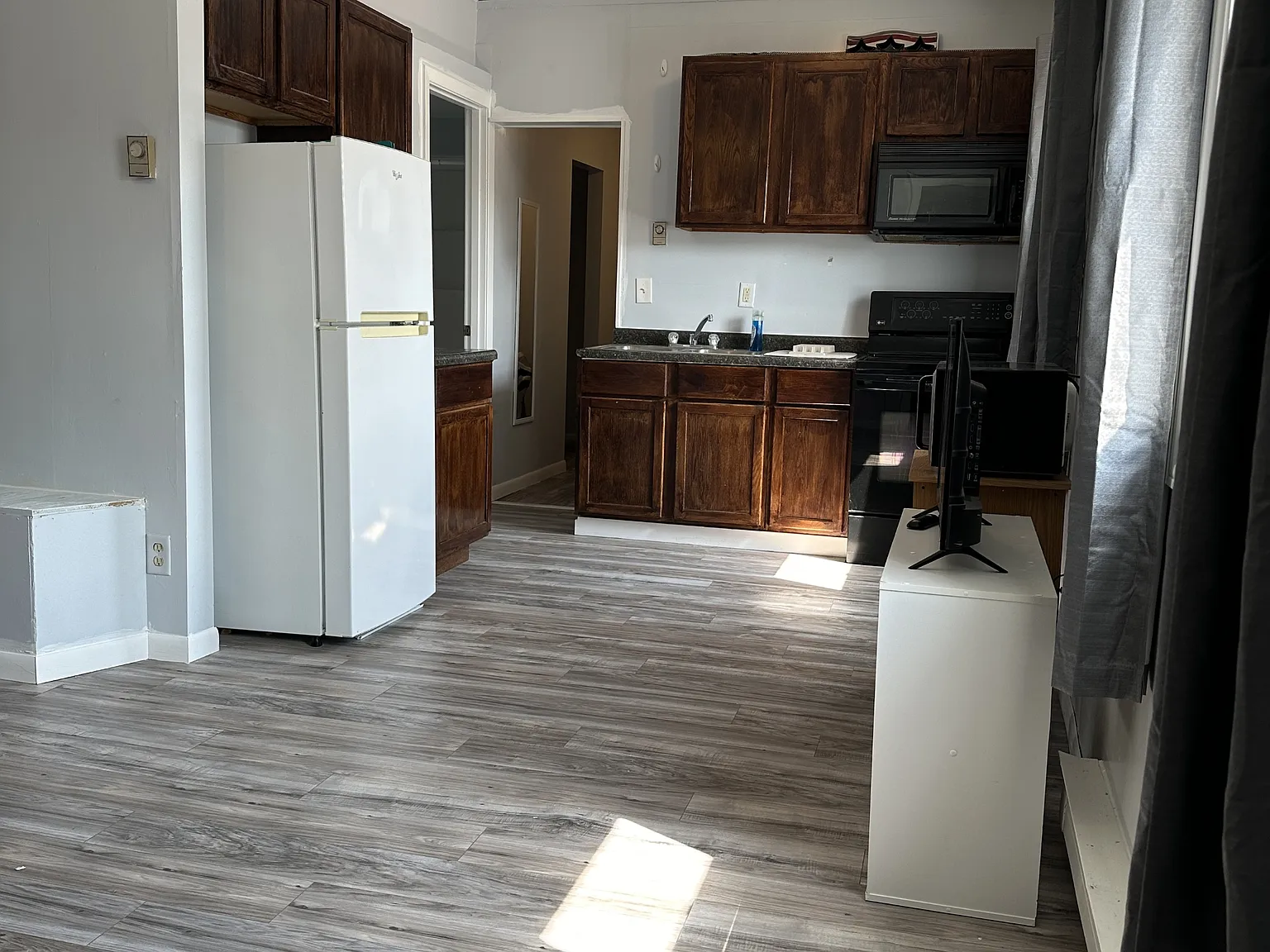 101 Main Avenue South - 15 — Photo 3