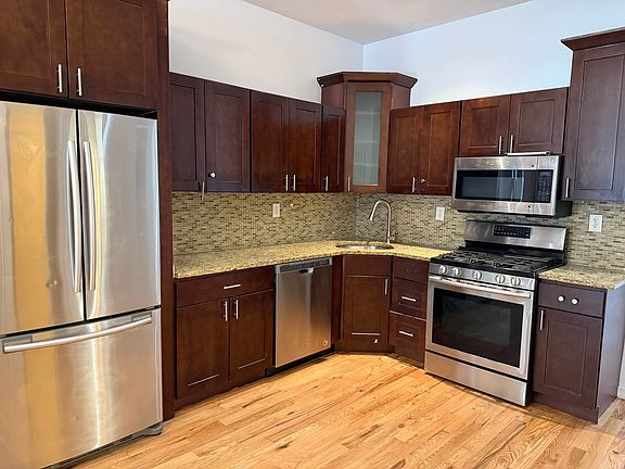 3rd image of 1184 Gates Ave #1