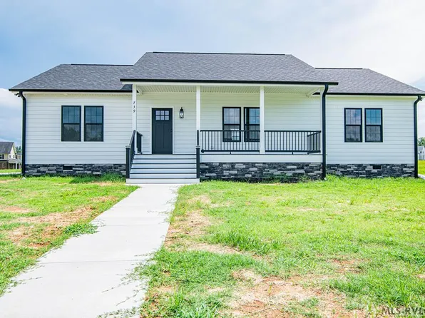 739 Rivers Edge Pkwy, Roanoke Rapids, NC 27870