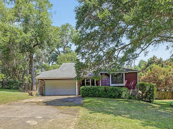 2376 Royal Oaks Dr, Tallahassee, FL 32309