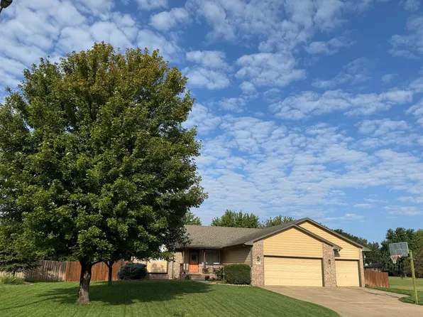 839 Streamside Ln, Clearwater, KS 67026