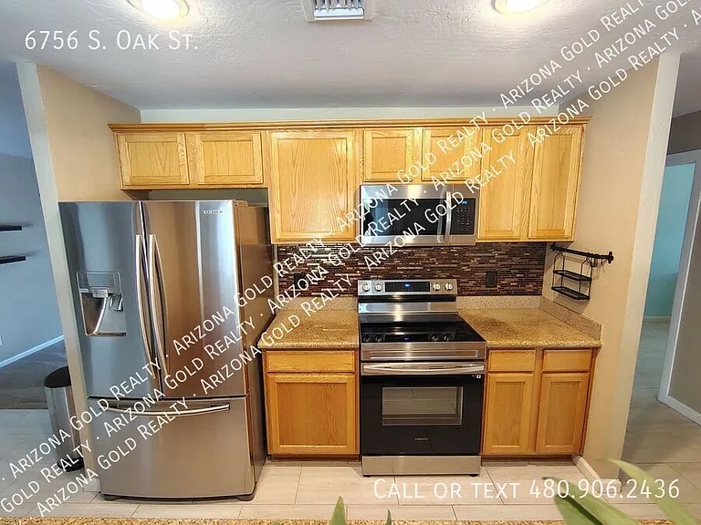 6756 S Oak St — Photo 10