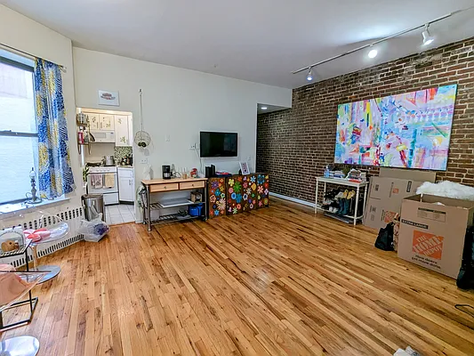 Rented by Guidance Realty Corp. | media 3