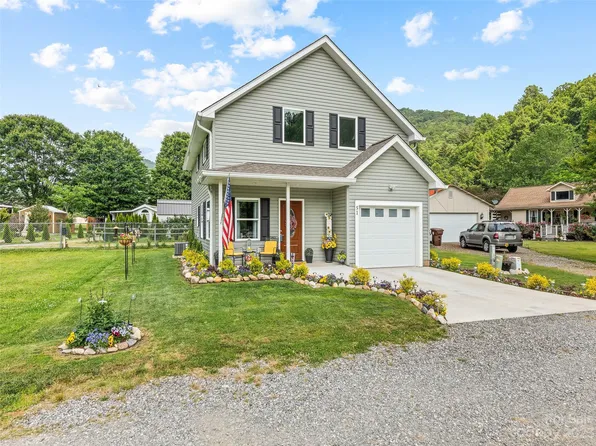 51 Dream Meadow Ln, Maggie Valley, NC 28751