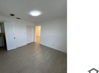17 SE 2nd St, Dania, FL 33004
