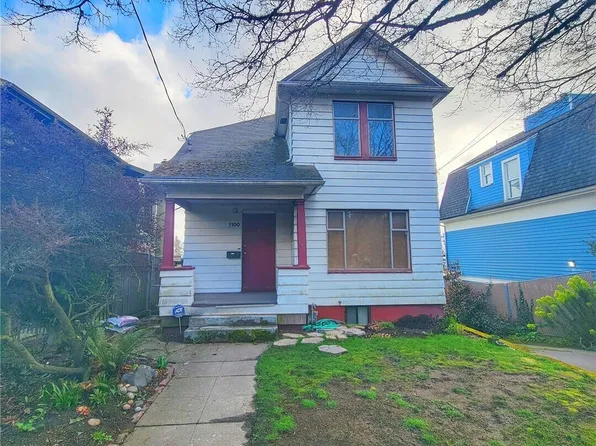 1100 19th Avenue, Seattle, WA 98122