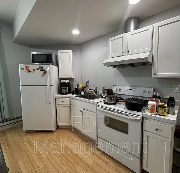 480-488 E Main St #202 — Photo 1