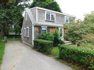 52 Idlewell St, Weymouth, MA 02188