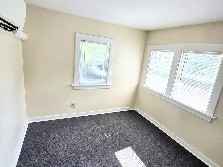 1103 W Church St #4 — Photo 6