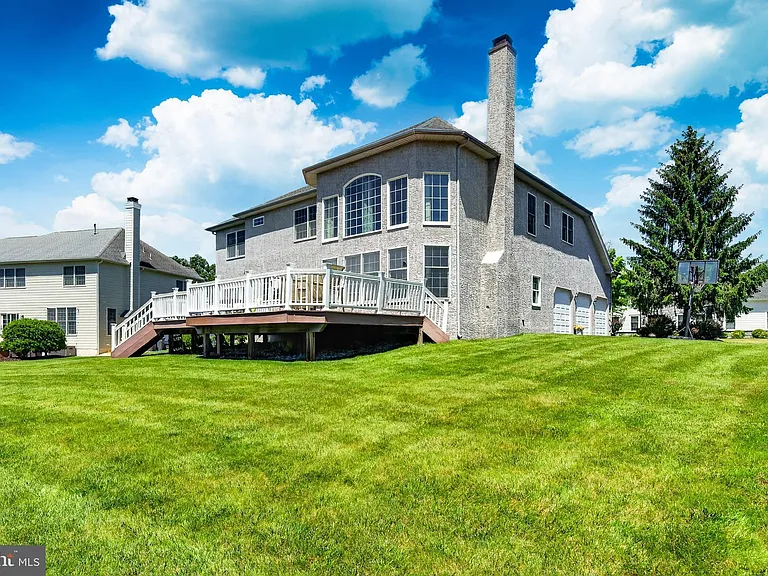 212 Prescott Dr — Photo 53