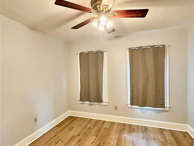 412 Parsons St — Photo 11