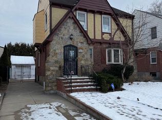 17814 80th Dr, Jamaica, NY 11432