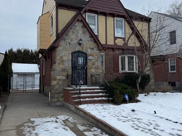 17814 80th Dr, Jamaica, NY 11432